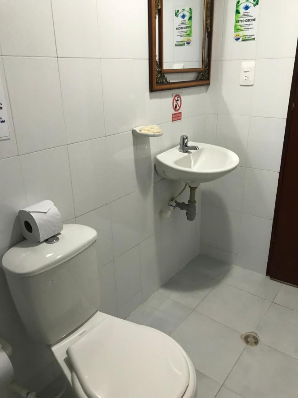 Hostal El Vecino San Andrés Eksteriør billede